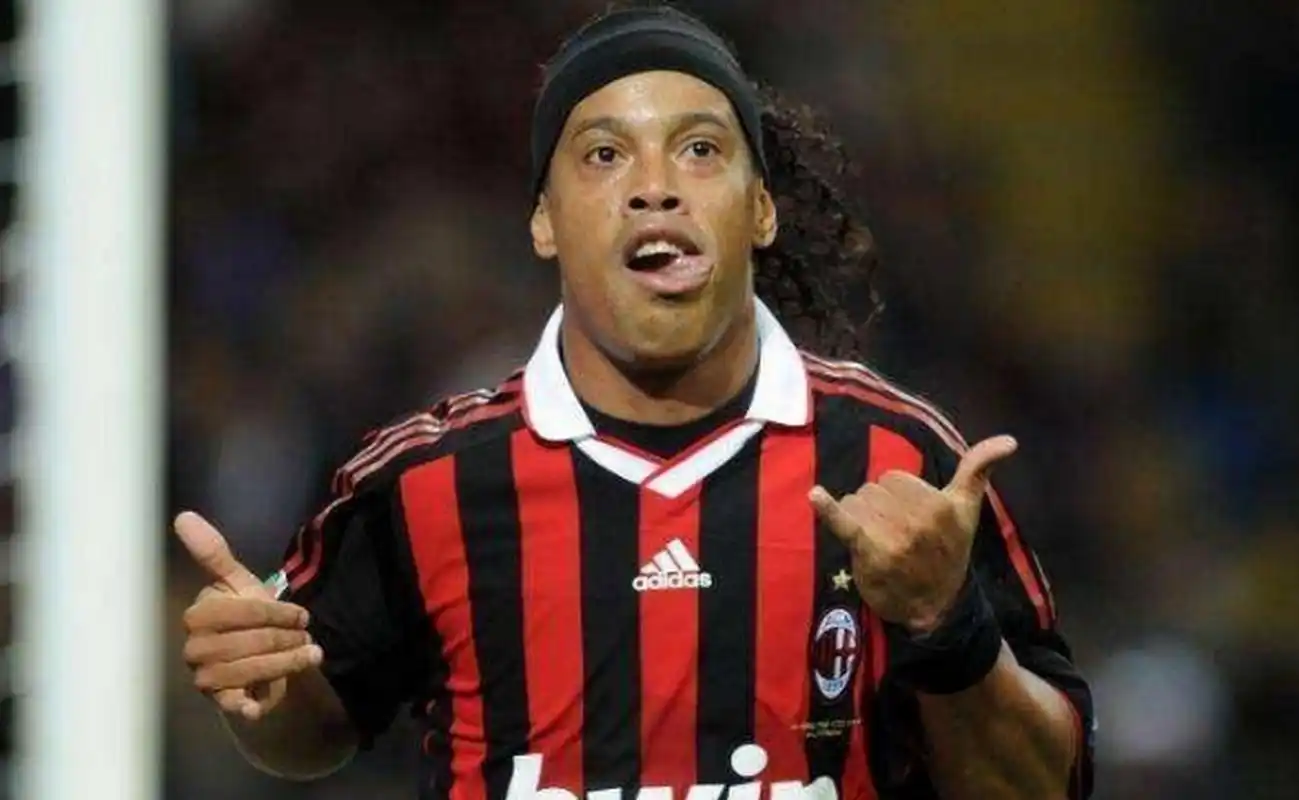 正是因为他 正是因为他