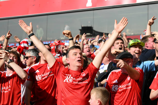 是赢得比赛 是赢得比赛